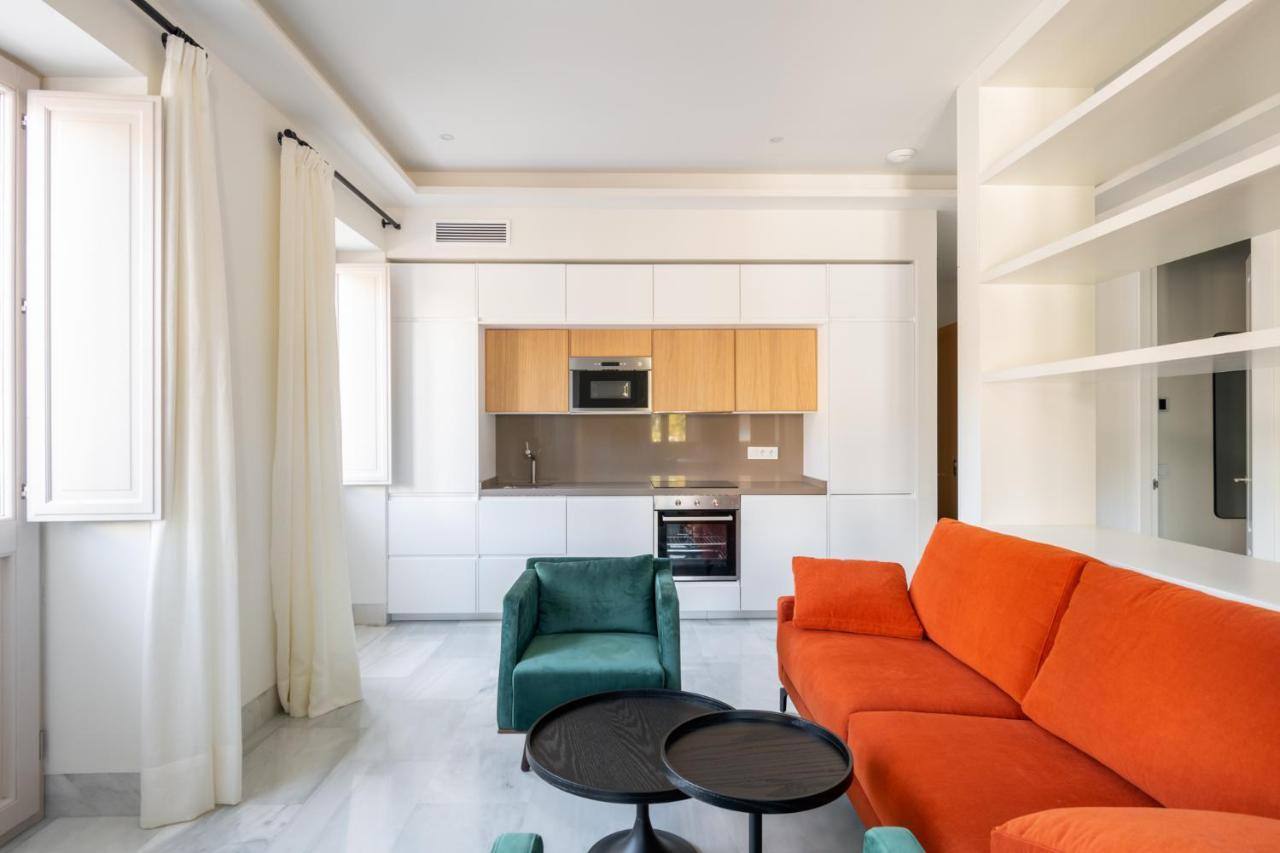 Pinar Vip Class Malaga C/Alcazabilla Eksteriør billede